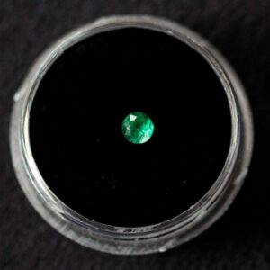 Esmeralda Circular Tallada Premium · Emeraldland
